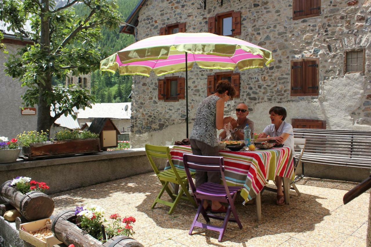 르몬티얼레벵즈 Chez Annie & Marcel B&B 외부 사진