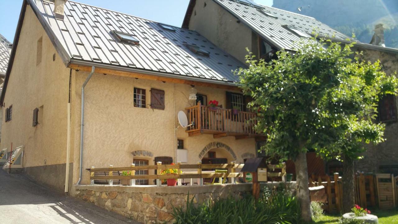 르몬티얼레벵즈 Chez Annie & Marcel B&B 외부 사진